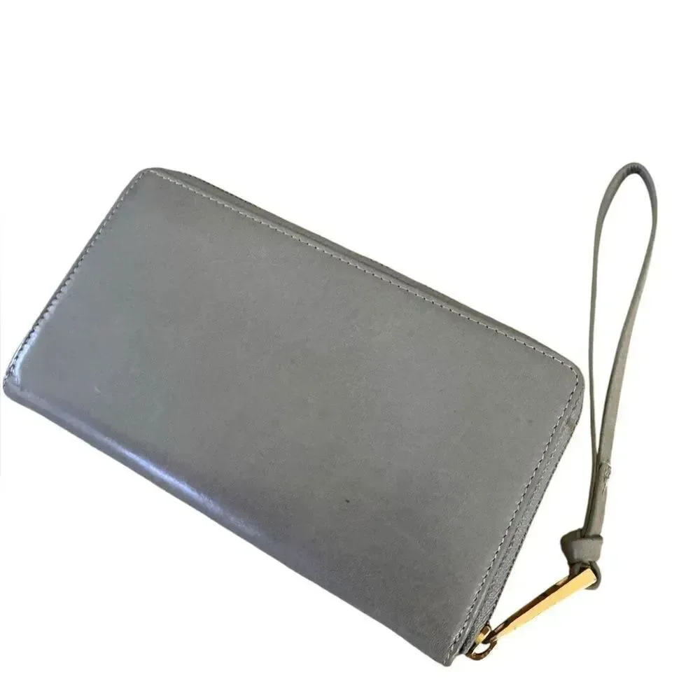 Margot New York Gabby Leather Ziparound Wallet Wristlet Grey